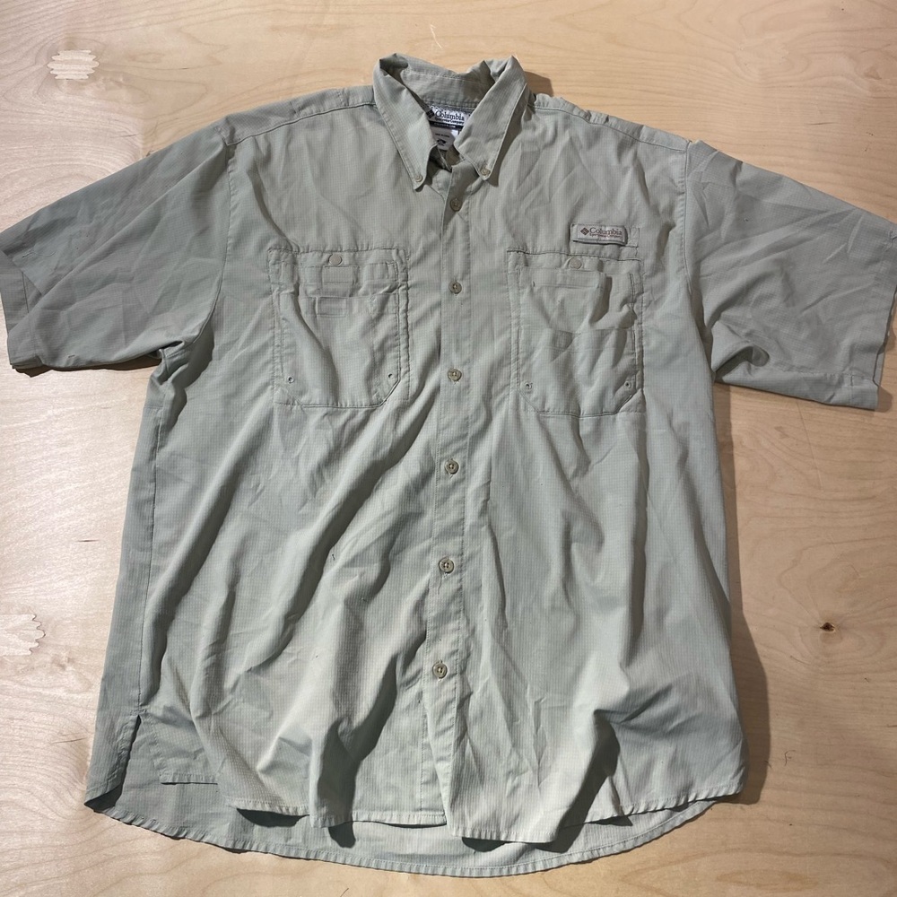 Columbia Men's Green Short Sleeve Shirt XL (MR)